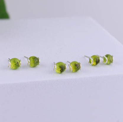 Curve Claw Set Studs